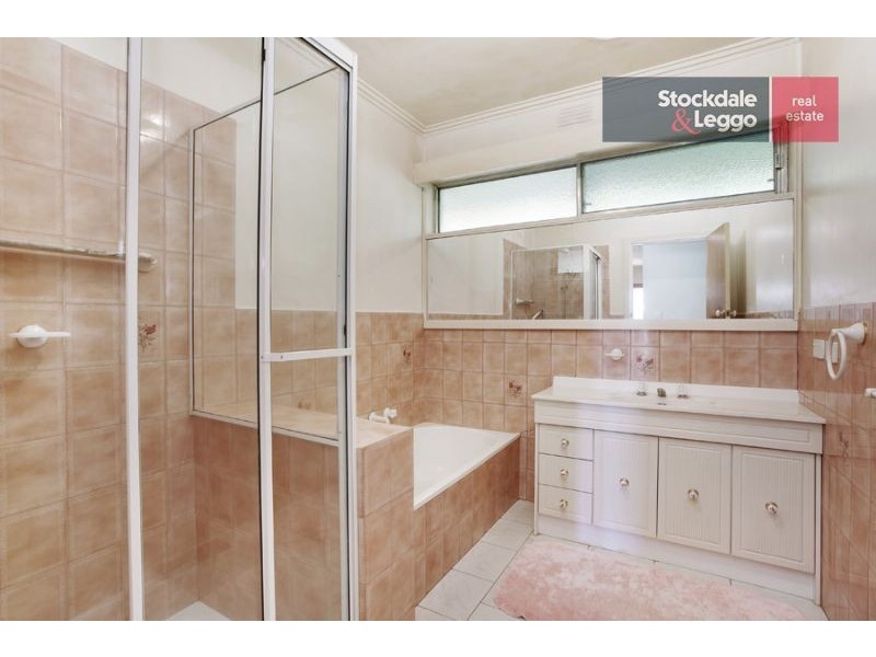 576 Waverley Road, Glen Waverley VIC 3150