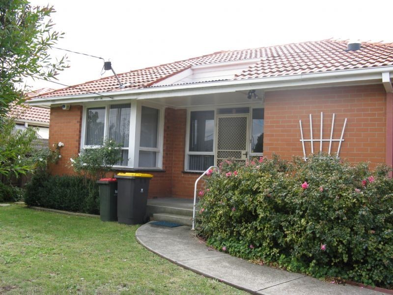 34 Kauri Grove, Glen Waverley VIC 3150