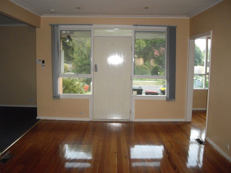 34 Kauri Grove, Glen Waverley VIC 3150