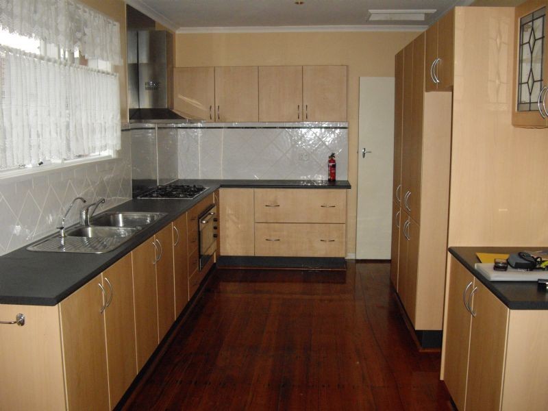 34 Kauri Grove, Glen Waverley VIC 3150