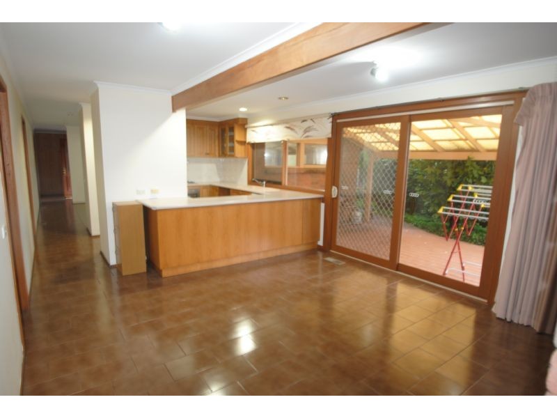 21 Remington Drive, Glen Waverley VIC 3150