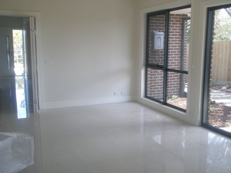 1/647 High Street Road, Glen Waverley VIC 3150