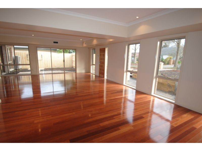 1/22 Roberts Street, Glen Waverley VIC 3150