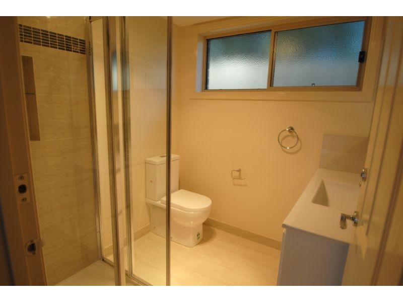 2/22 Roberts Street, Glen Waverley VIC 3150