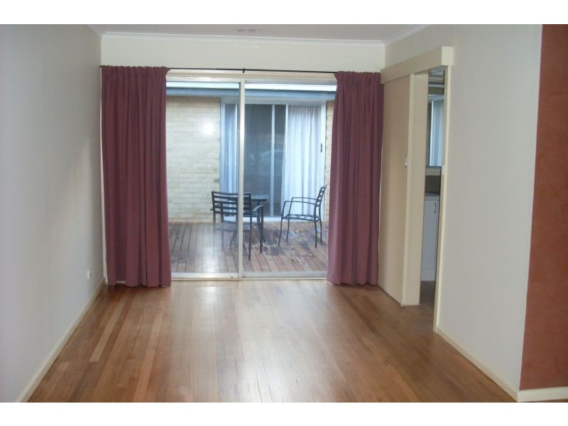 4 Sartre Court, Glen Waverley VIC 3150