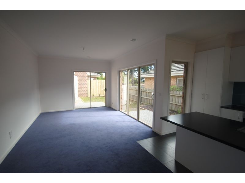 1/7 Kingsley Grove, Mount Waverley VIC 3149