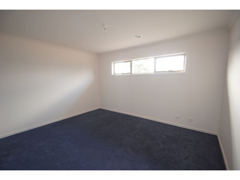 2/7 Kingsley Grove, Mount Waverley VIC 3149