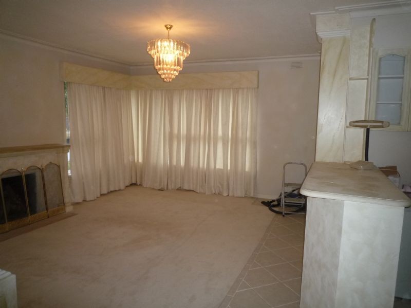 32 Folkestone Road, Glen Waverley VIC 3150