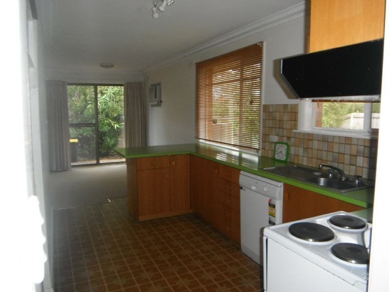 4 Cherry Street, Glen Waverley VIC 3150