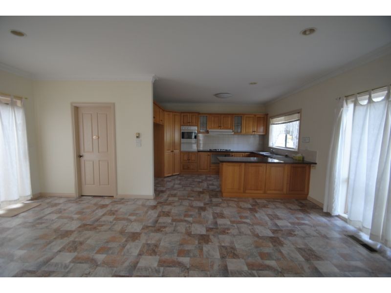 1/38 Garrisson Drive, Glen Waverley VIC 3150