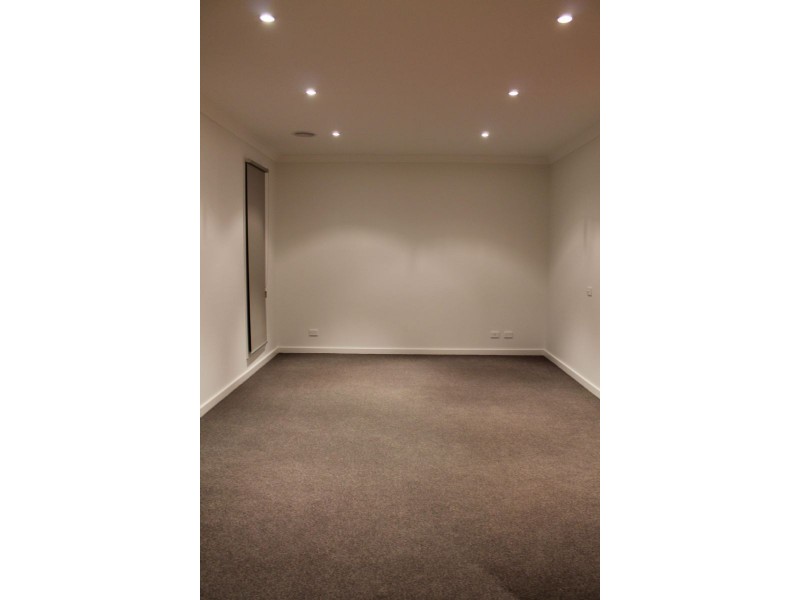 1/3 Dunscombe Avenue, Glen Waverley VIC 3150