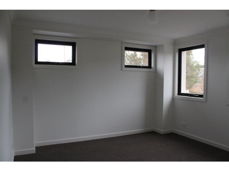 1/3 Dunscombe Avenue, Glen Waverley VIC 3150