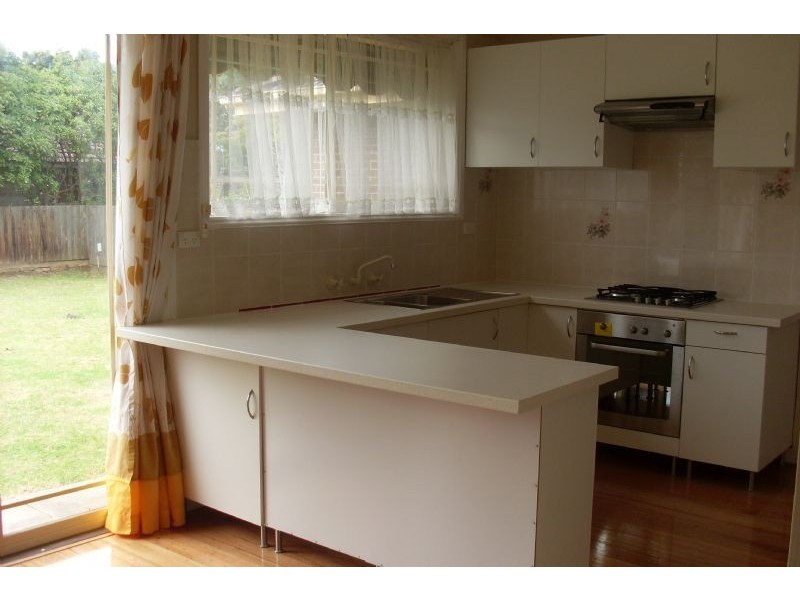 88 Watsons Road, Glen Waverley VIC 3150