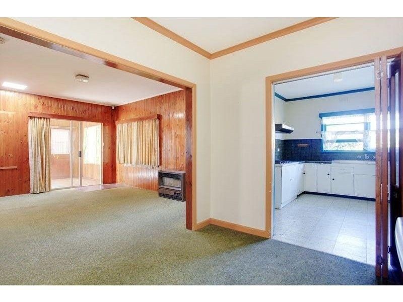 34 Surrey Road, Mount Waverley VIC 3149