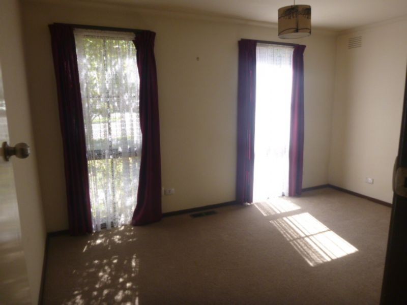 50 Phoenix Drive, Wheelers Hill VIC 3150