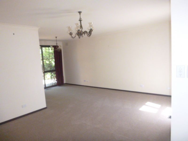 50 Phoenix Drive, Wheelers Hill VIC 3150