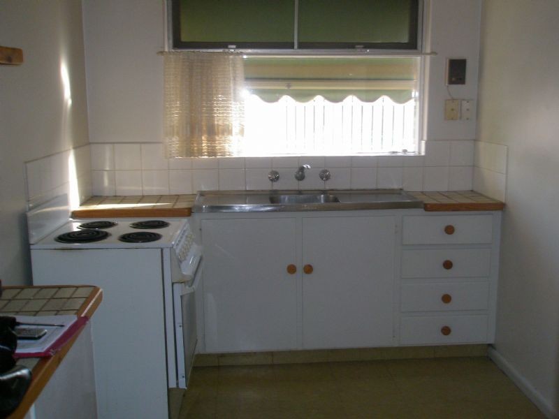 2/4 Batten Street, Glen Waverley VIC 3150