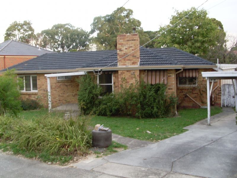 15 Aurisch Avenue, Glen Waverley VIC 3150