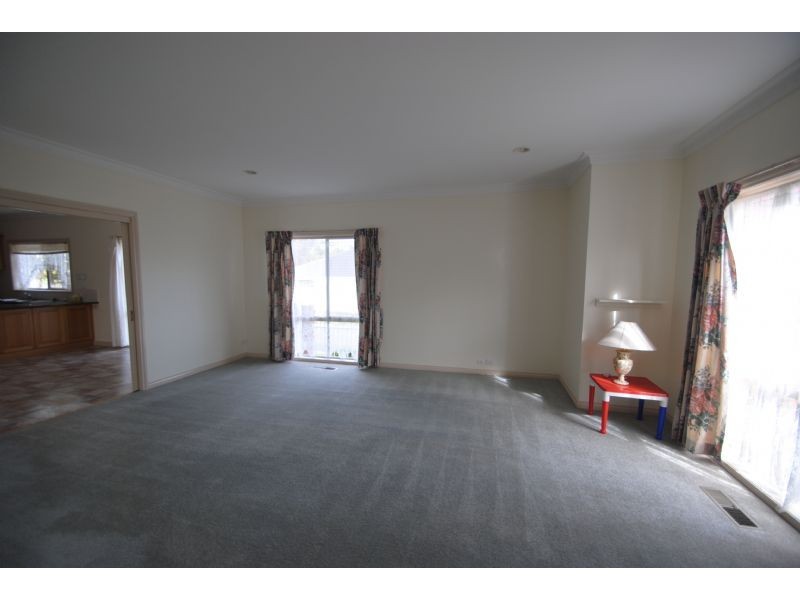 1/38 Garrisson Drive, Glen Waverley VIC 3150