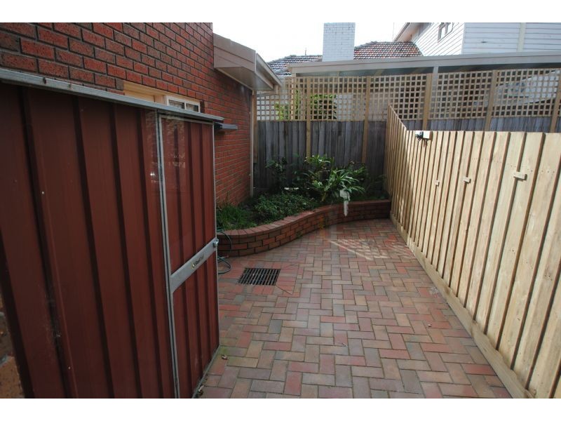 1/38 Garrisson Drive, Glen Waverley VIC 3150