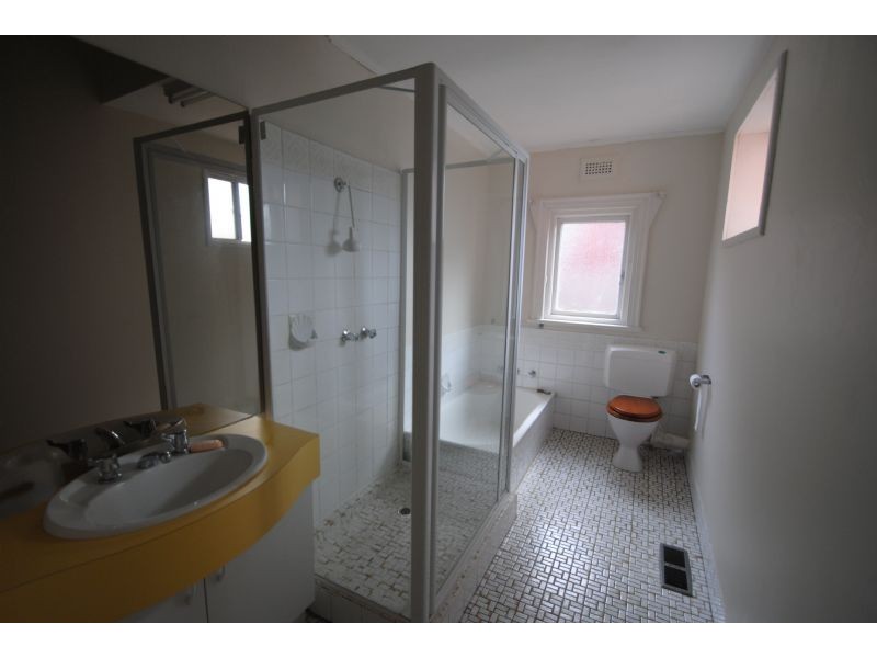 104 Atkinson Street, Oakleigh VIC 3166