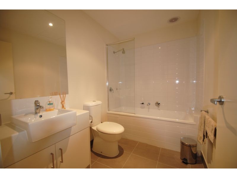 6/270 Springvale Road, Glen Waverley VIC 3150