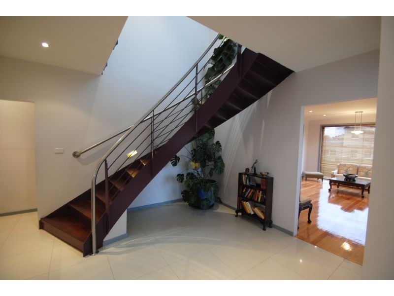 35 Kwinana Street, Glen Waverley VIC 3150