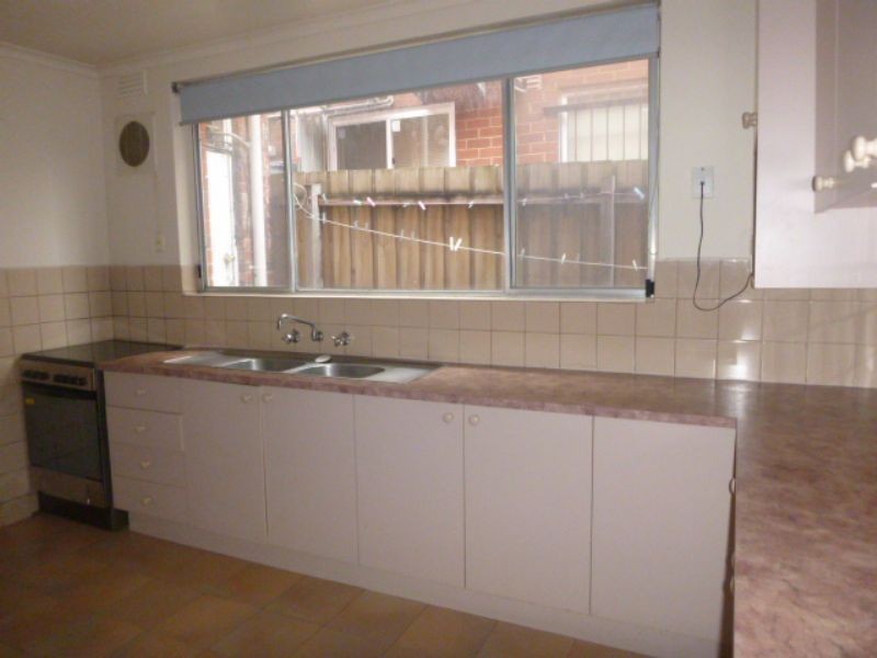 16B Kerrie Road, Glen Waverley VIC 3150