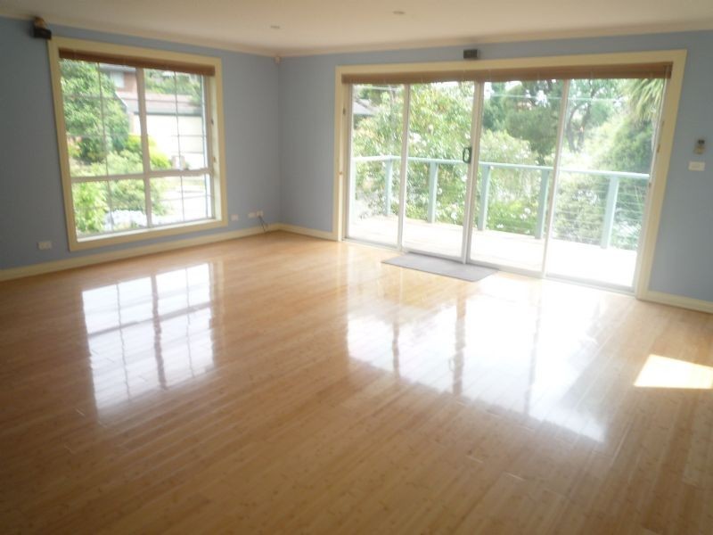 18 Wellesley Road, Glen Waverley VIC 3150