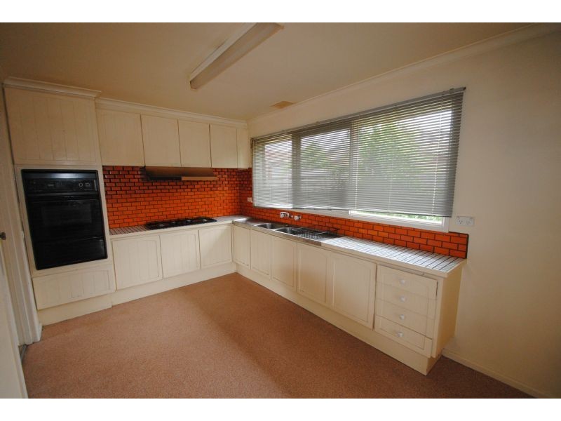 108 Brandon Park Drive, Wheelers Hill VIC 3150