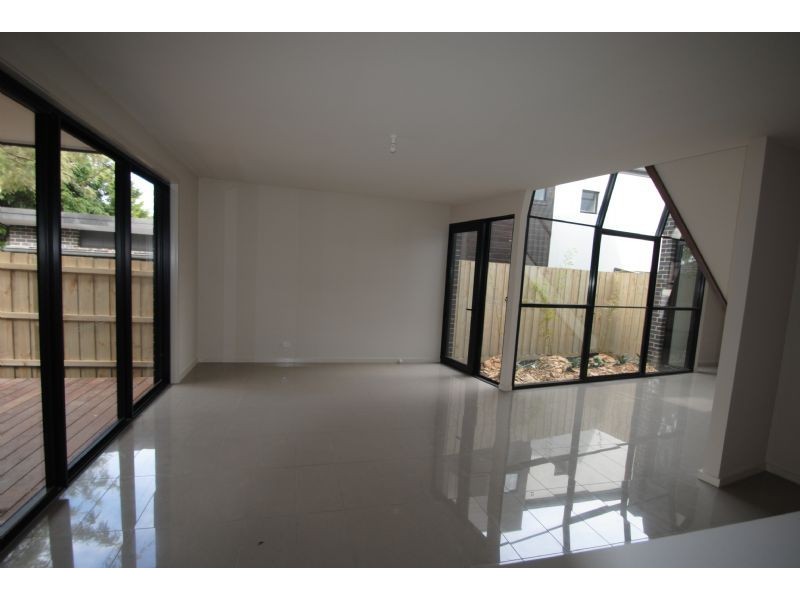 37A Charlotte Street, Glen Waverley VIC 3150