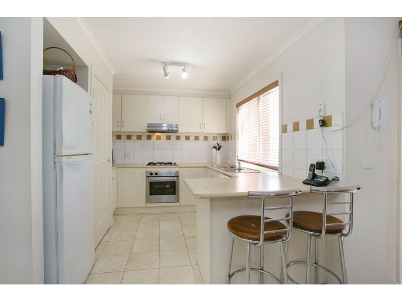 2 Marshall Way, Glen Waverley VIC 3150