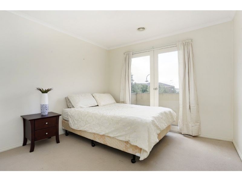 2 Marshall Way, Glen Waverley VIC 3150