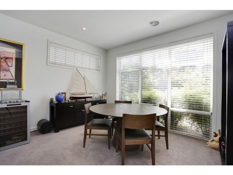 6 Lords Avenue, Mulgrave VIC 3170