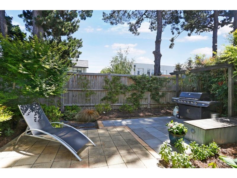 6 Lords Avenue, Mulgrave VIC 3170