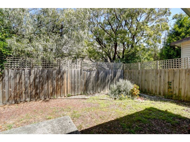 2/3 Jordan Grove, Glen Waverley VIC 3150