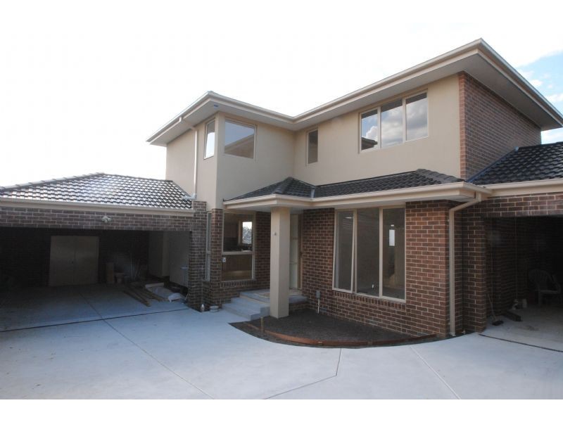 2/29 Mountain Ash Avenue, Ashwood VIC 3147