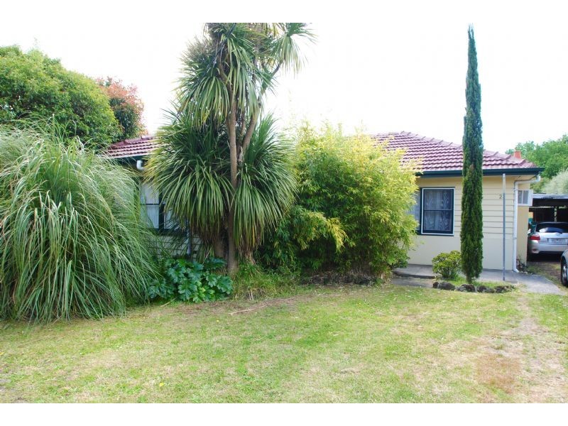 22 Meadow Crescent, Mount Waverley VIC 3149