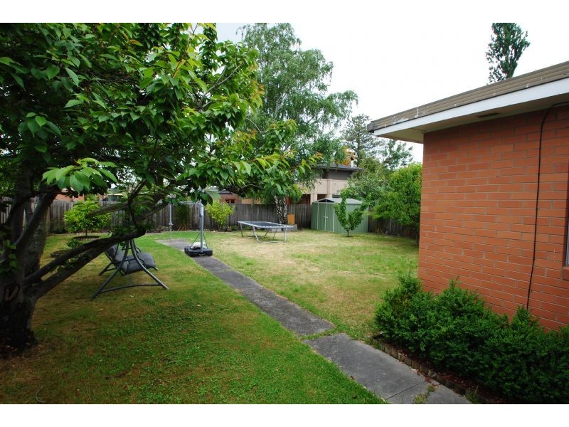 12 Pippin Avenue, Glen Waverley VIC 3150