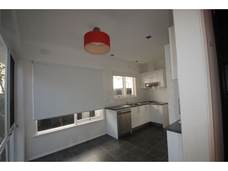 14 Brook Crescent, Box Hill South VIC 3128