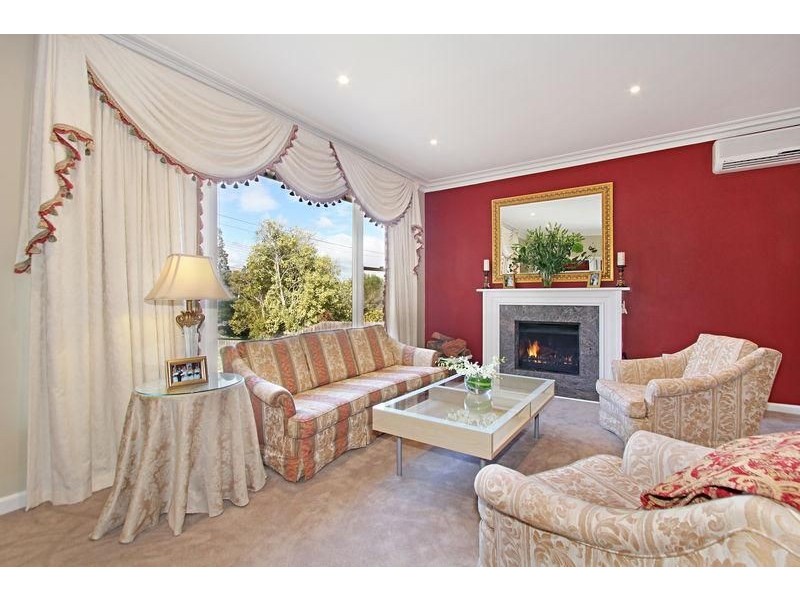 61 Sunhill Road, Mount Waverley VIC 3149