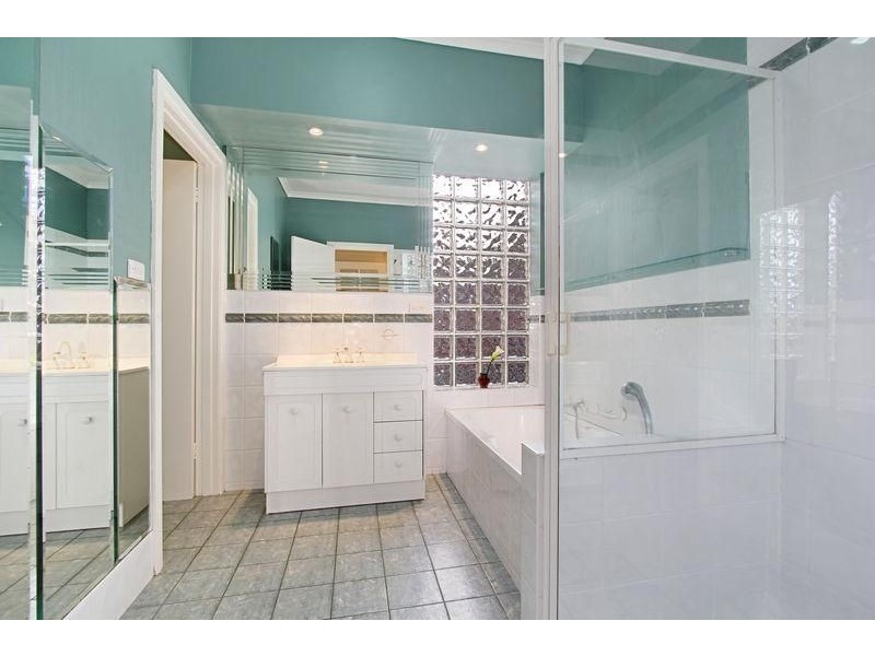 61 Sunhill Road, Mount Waverley VIC 3149