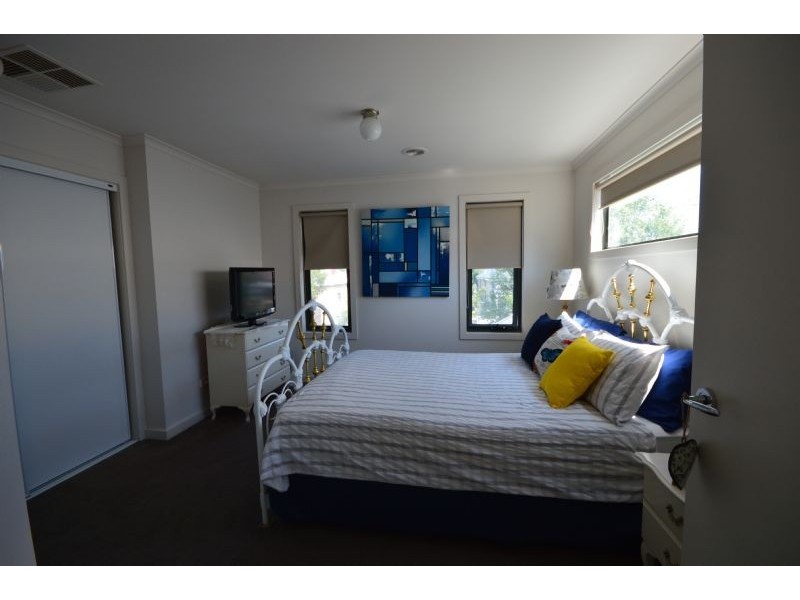 11 Macpherson Street, Footscray VIC 3011