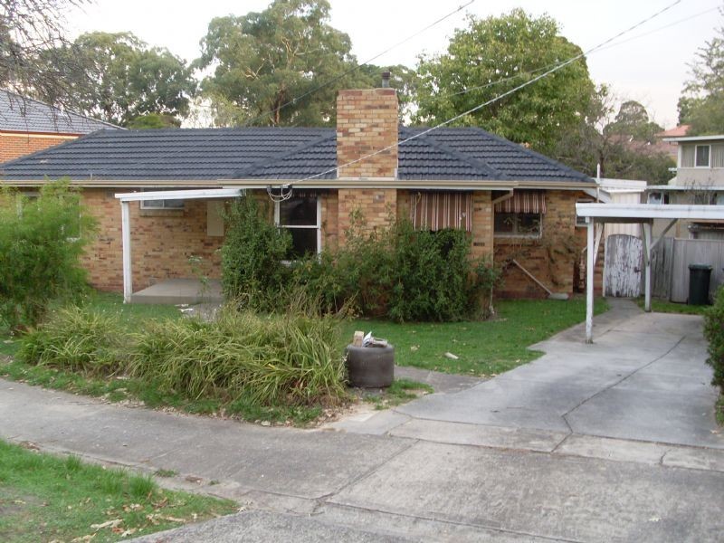 15 Aurisch Avenue, Glen Waverley VIC 3150