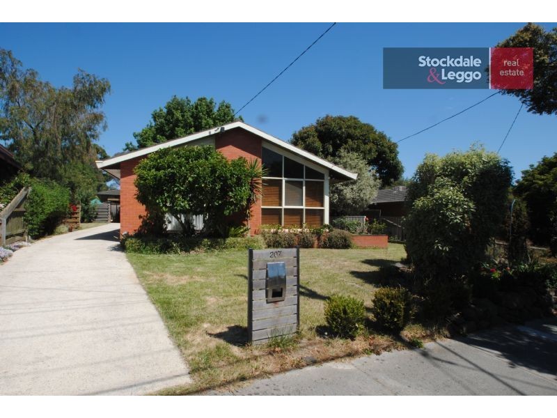 207 Lawrence Road, Mount Waverley VIC 3149