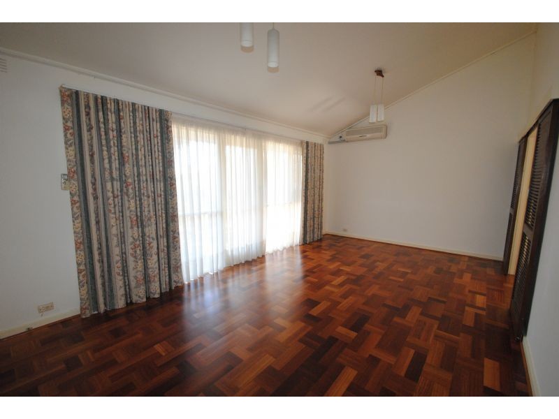 207 Lawrence Road, Mount Waverley VIC 3149