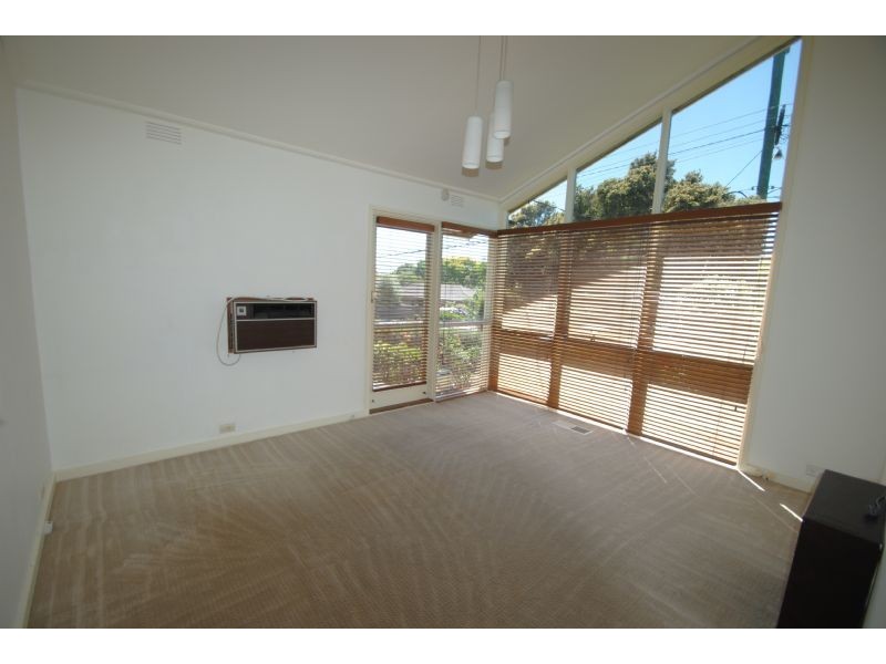 207 Lawrence Road, Mount Waverley VIC 3149