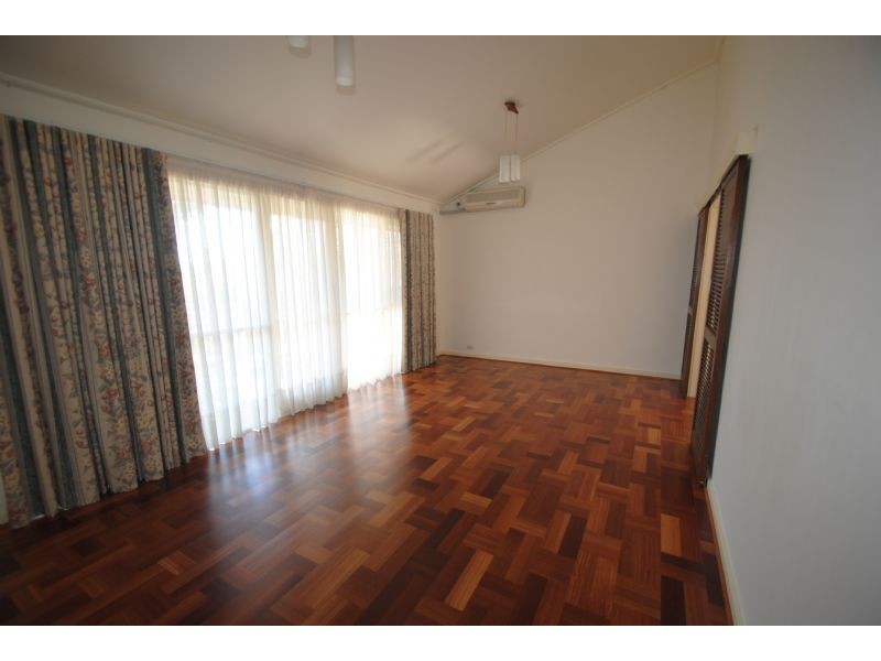 207 Lawrence Road, Mount Waverley VIC 3149