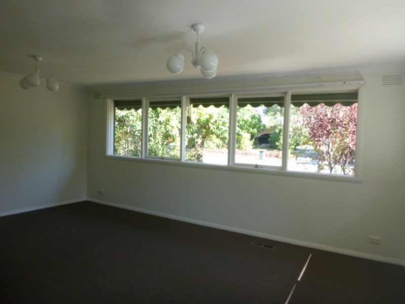 18 Diamond Avenue, Glen Waverley VIC 3150