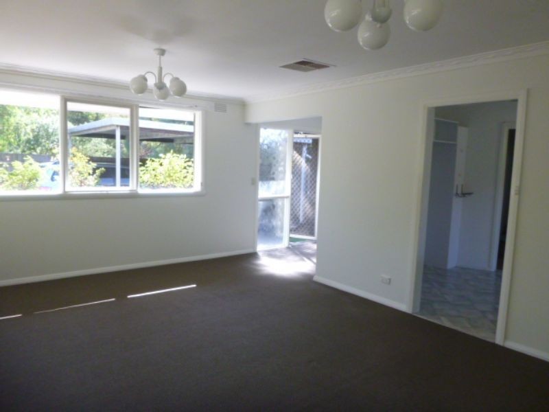 18 Diamond Avenue, Glen Waverley VIC 3150